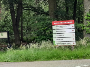 Aanleg van werkpaden in Ballonzuilbossen voor bescherming van de natuur