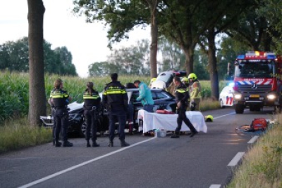 Man gewond auto-ongeluk Overloonseweg