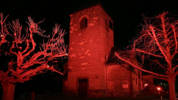 Woensdag kerken in rood wegens Red Wednesday